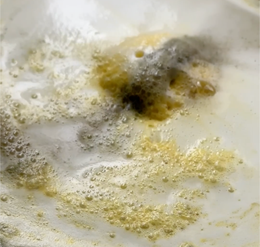 Summer Blossom - Fizz & Foamy Bath Bomb by BathBreeze Your Relaxing Companion